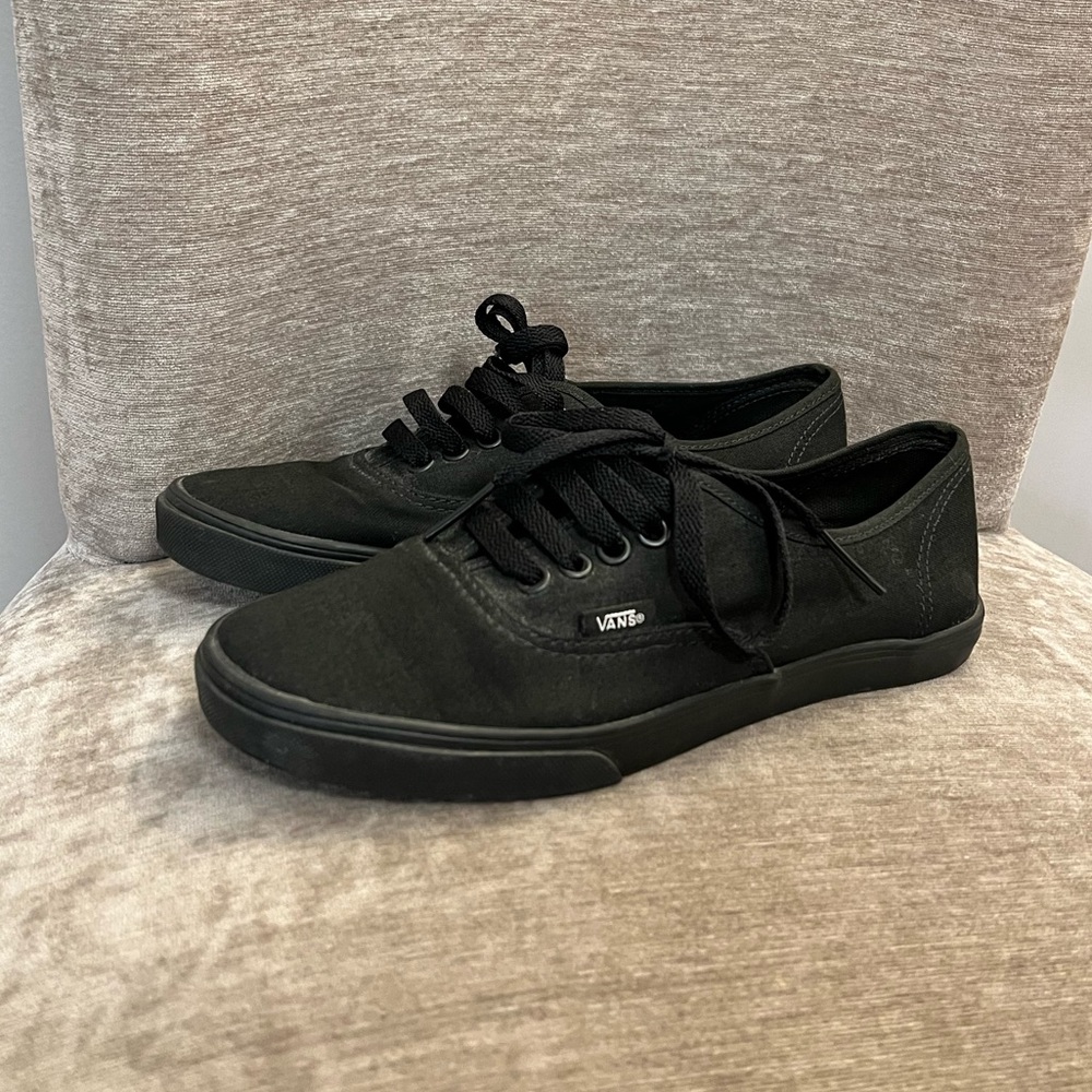 VANS sneakers all black